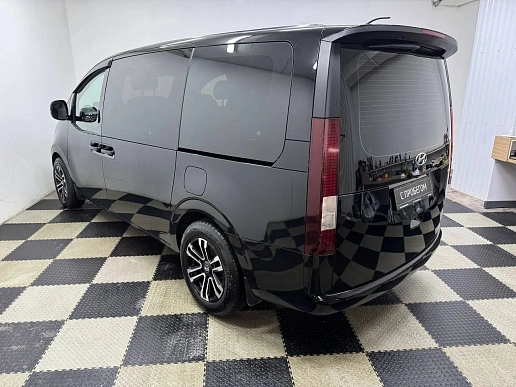 Купить Хёндай Стариа 2021г.