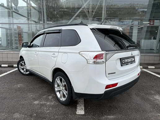 Купить Митсубиси Оутлендер 2013г.