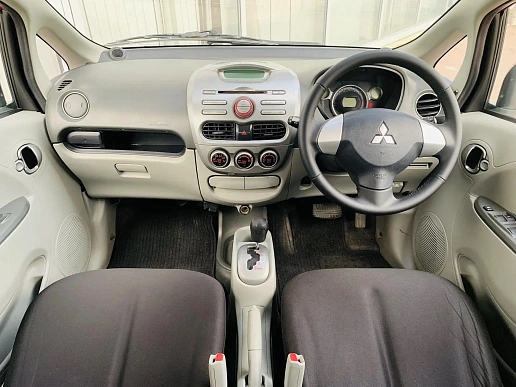 Купить Митсубиси M-HERO I   2006г.